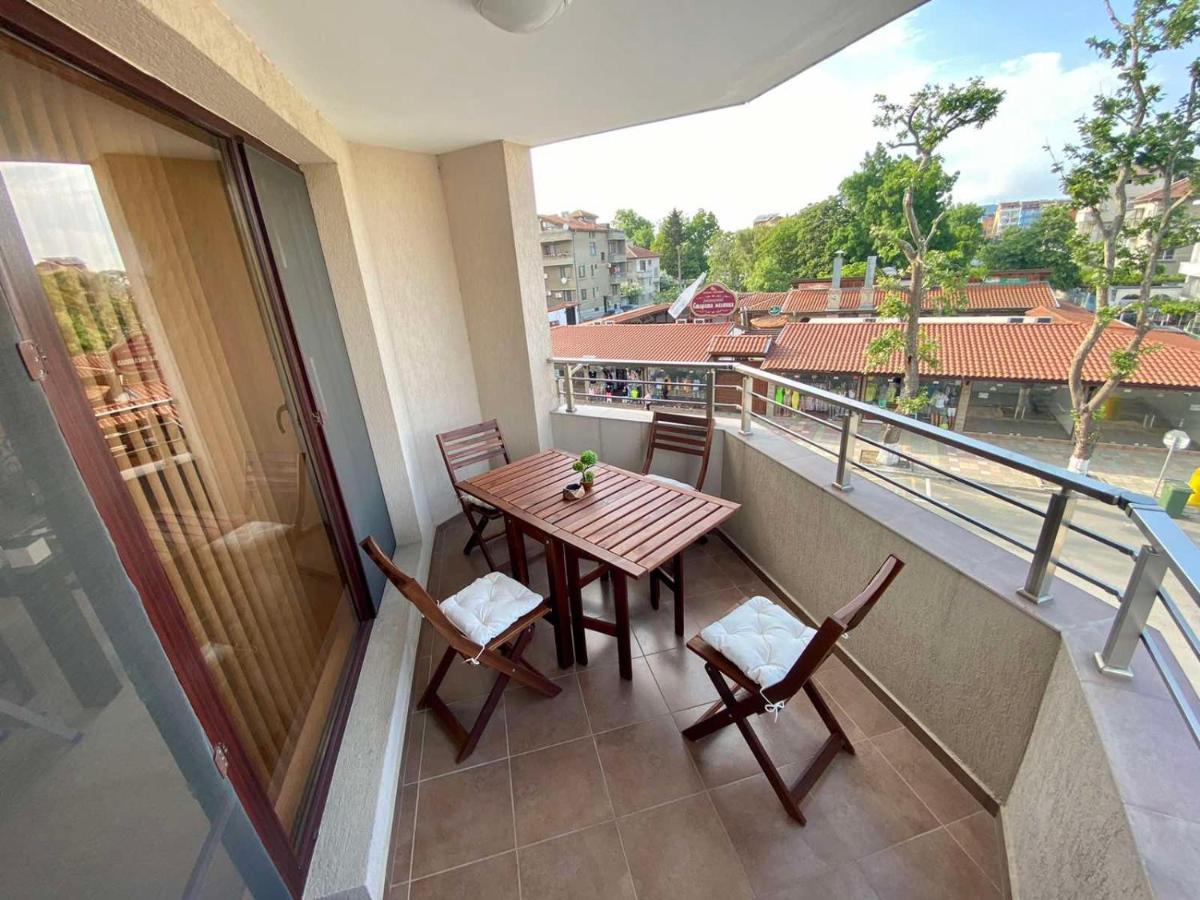 Cozy Apartment In The Center Of พรีมอร์สโก ภายนอก รูปภาพ